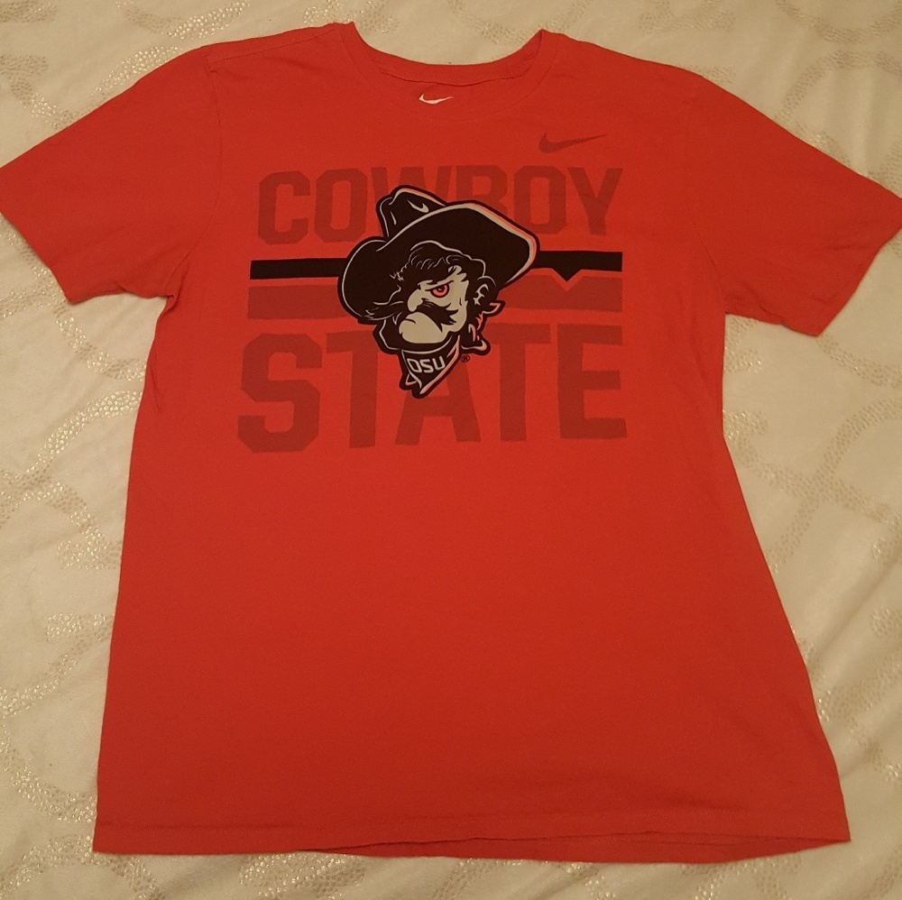 -NEW Men's Nike Oklahoma State T-shirt